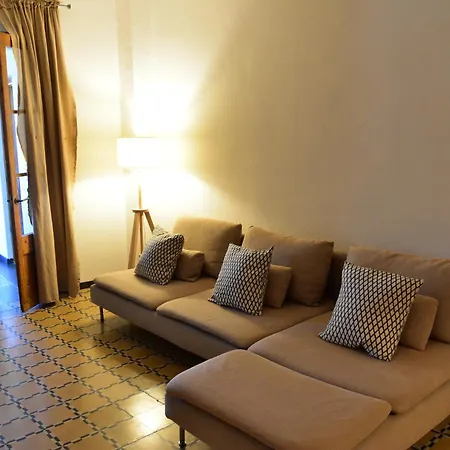 La Rectoria アパート *